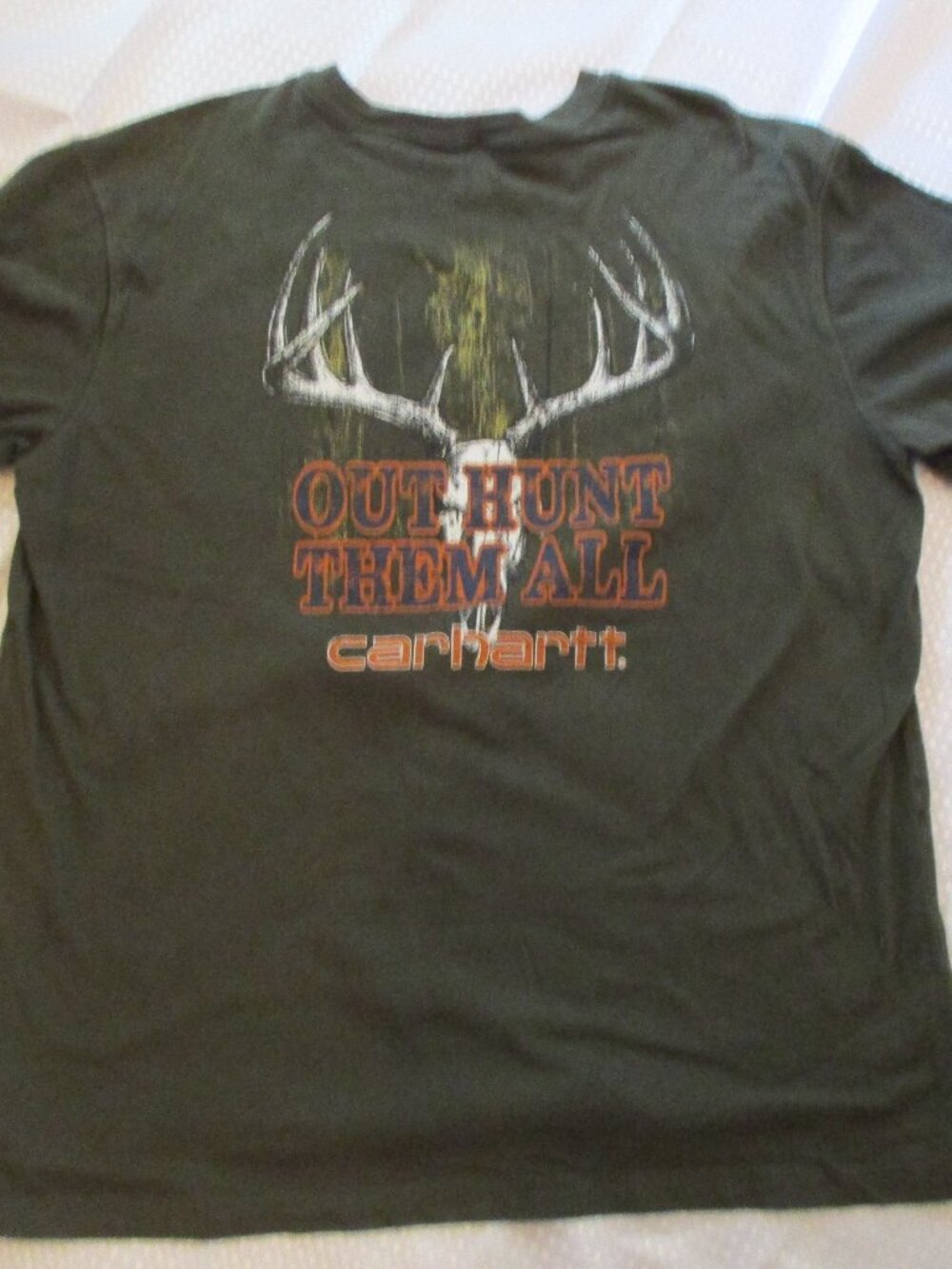 Vintage Carhartt 'OUT HUNT THEM ALL' Relaxed Fit Men's Graphic T-Shirt  Sz. XL